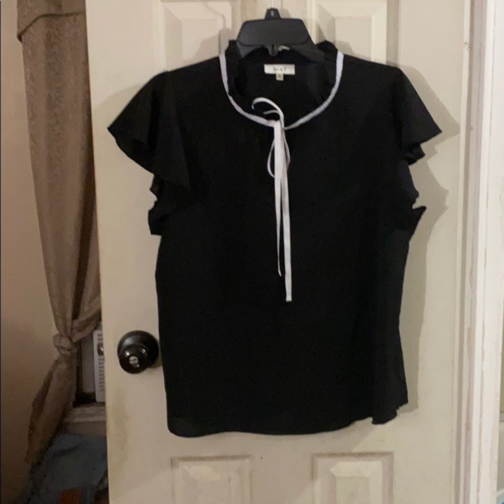 Black shirt